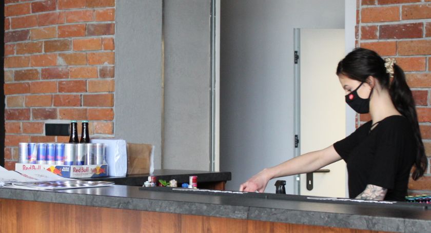Co się stało po otwarciu kaliskiej restauracji wbrew obostrzeniom? Rozmowa z właścicielem