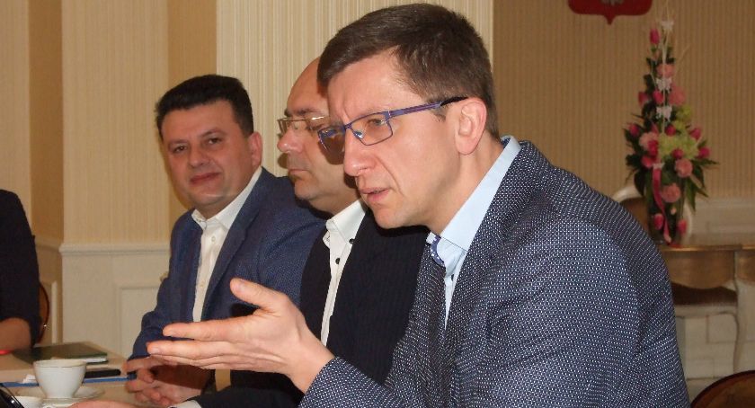 Co się stanie z meblami z gabinetu prezydenta i z sali recepcyjnej ratusza?
