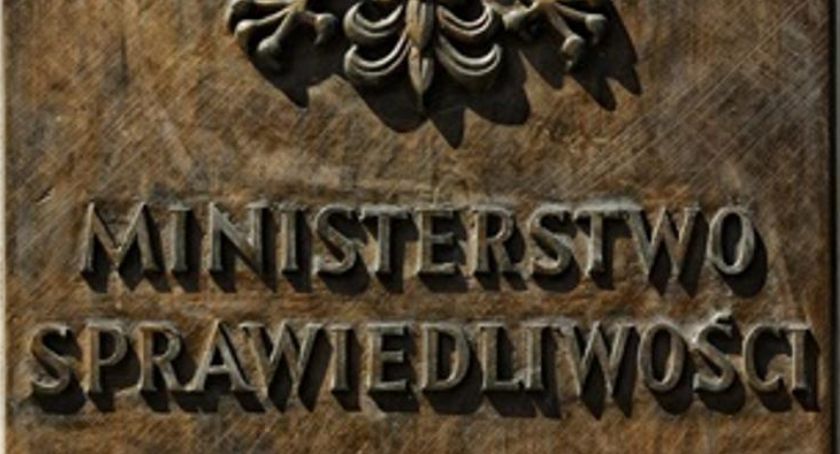 Będziemy wybierać sędziów pokoju – dlaczego tak późno?