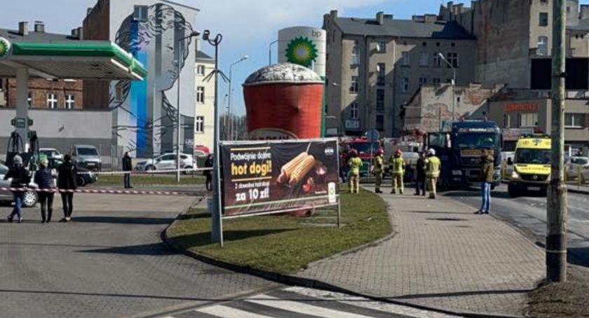 Zderzenie czterech aut na al. Wojska Polskiego