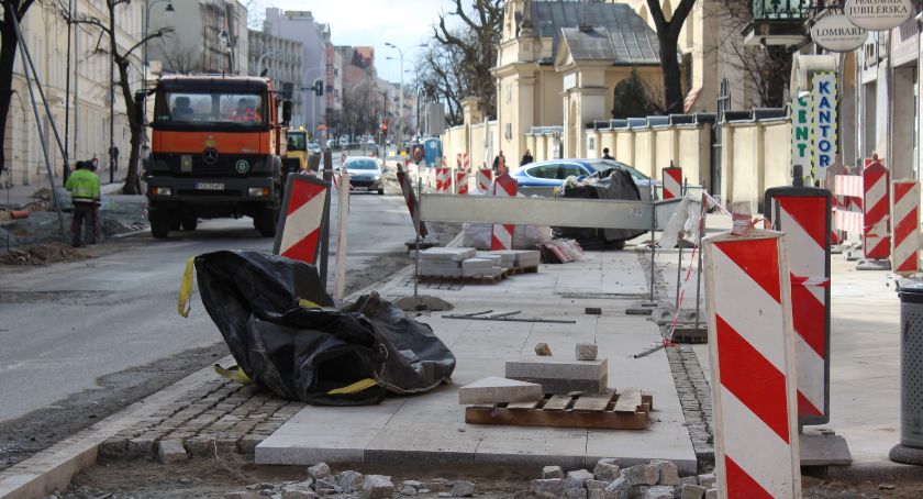 Kto wyczyści elewacje po przebudowie ul. Śródmiejskiej?