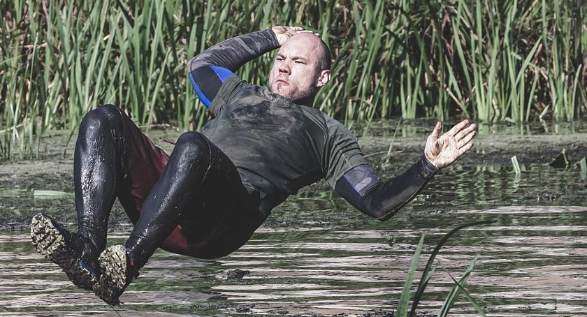 Blisko 300 chętnych na majowy bieg z przeszkodami Formoza Challenge w Lesie Winiarskim