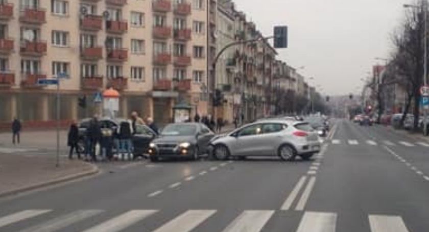 Zderzenie na skrzyżowaniu Polnej z Górnośląską
