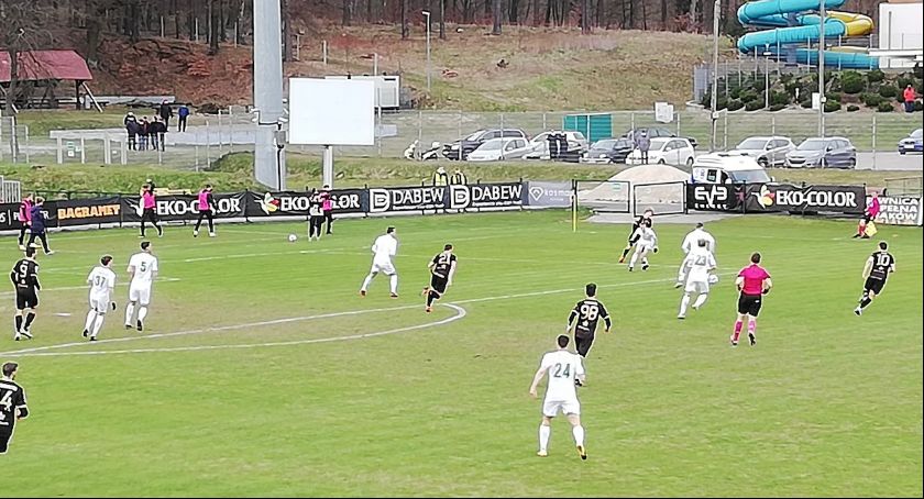 Kapitalny gol Marcina Radzewicza. Zwycięstwo KKS Kalisz w Bytowie