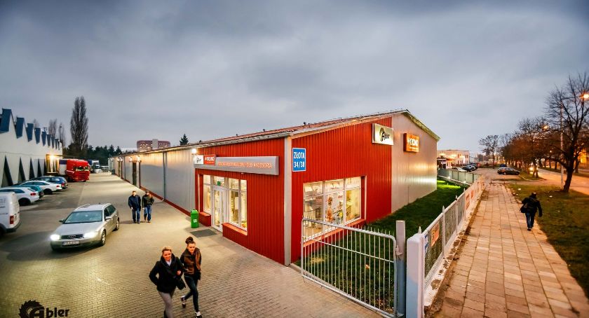 Remontujesz nieruchomość w Kaliszu? Sprawdź wodoodporne podłogi w Ablerze