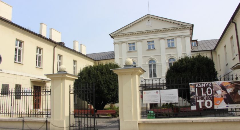 Fałszywe alarmy bombowe  w kaliskich szkołach