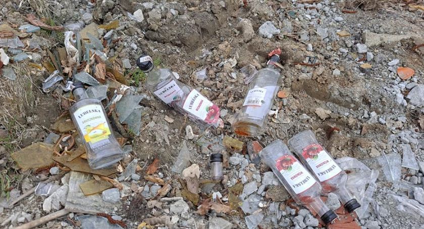 Ul. Sulisławicka – kiepska nawierzchnia, śmieci i pijackie majówki