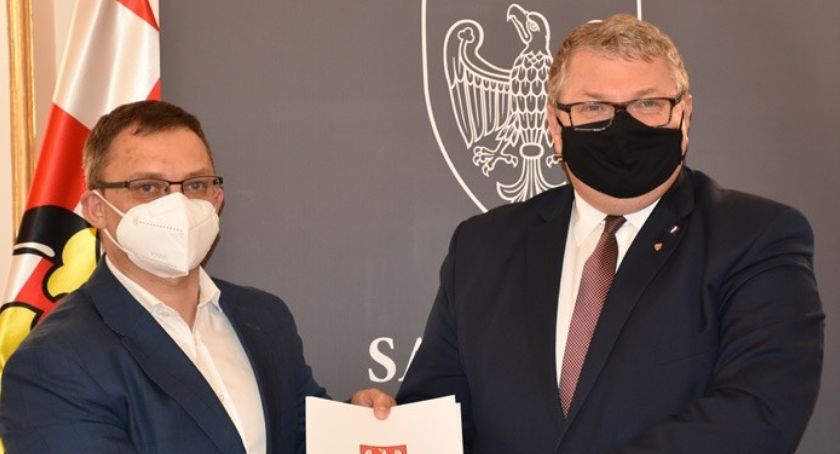 Ponad 1 300 000 zł wsparcia ze środków Samorządu Województwa Wielkopolskiego trafi do gmin powiatu kaliskiego