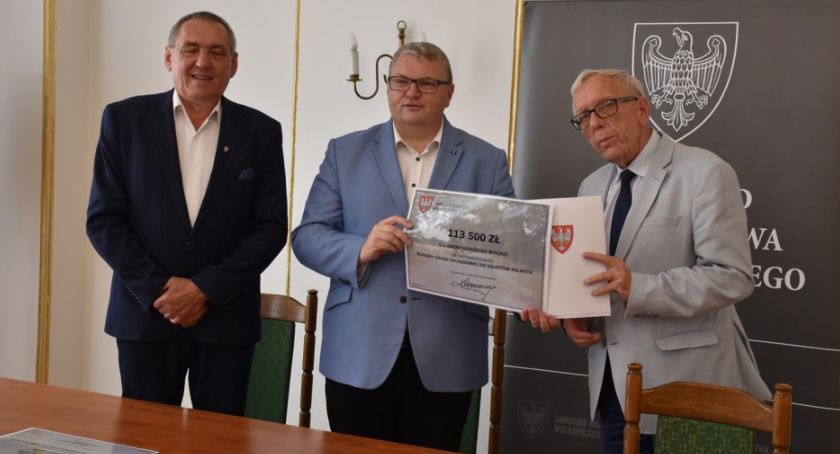 10 podkaliskich gmin otrzymało pieniądze na drogi do gruntów rolnych