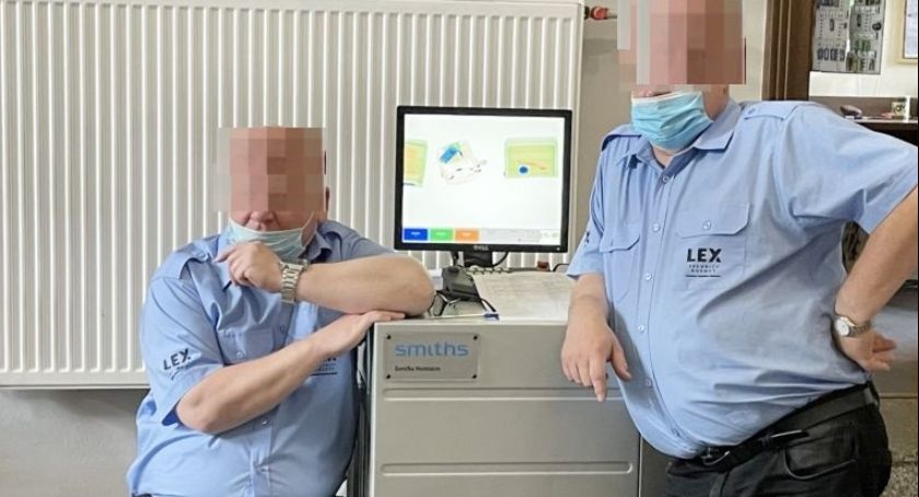 Maseczkowy absurd, czyli jak prowokować konflikty