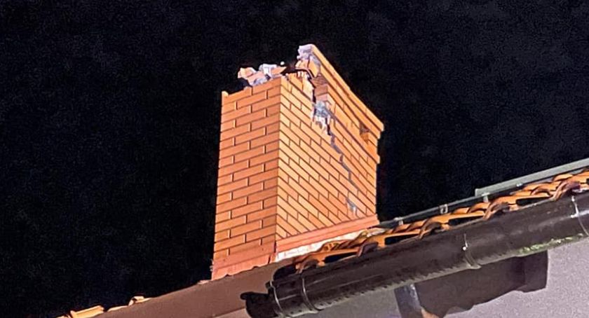 Piorun uderzył w komin budynku mieszkalnego