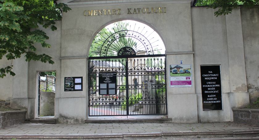 Nareszcie koniec monopolu na cmentarzach
