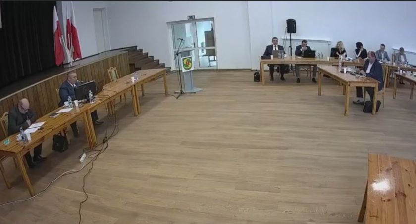 Radni gminy ujawniają prawdę o składowisku odpadów pod Kaliszem