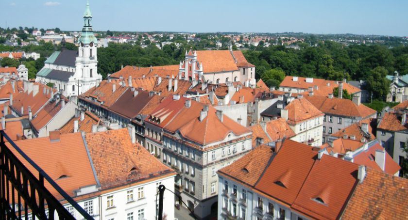 Miasto wstrzymuje lokatorom możliwość wykupu mieszkań