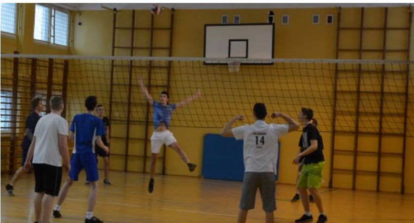Największa szkoła techniczna w Kaliszu bez szans na własną halę sportową?