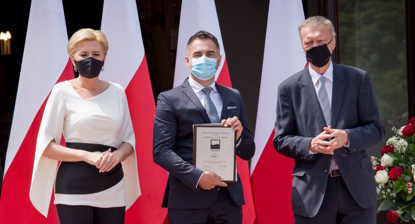 Zdalne usługi psychologiczne wyróżnione w Konkursie „Teraz Polska”