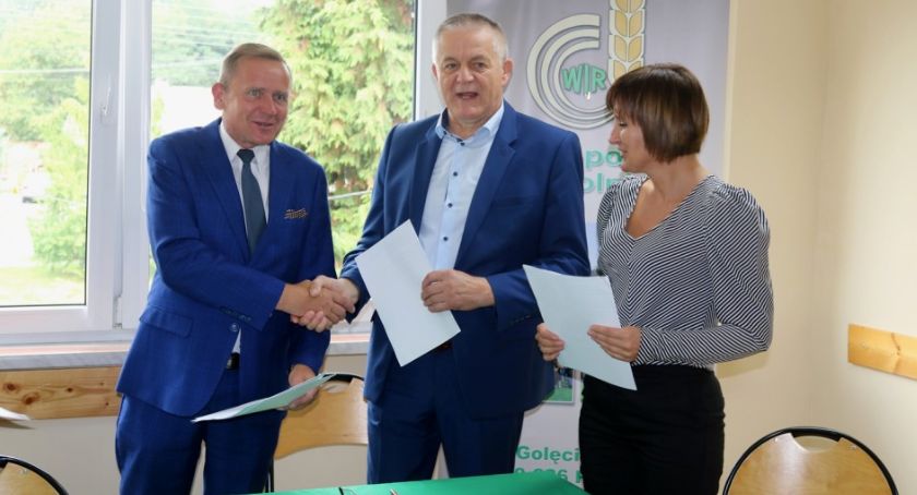 Wielkopolska Izba Rolnicza pomoże szkołom w Opatówku i w Liskowie