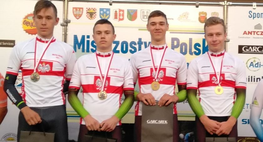 Złote juniorskie drużyny KTK Kalisz. Trofea kaliskich kolarzy w jeździe drużynowej