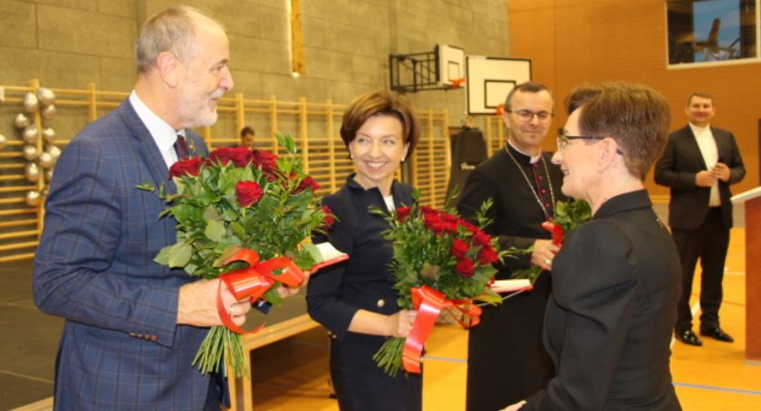 Trzecia pełnowymiarowa hala sportowa w Kaliszu – czyli wielkie otwarcie obiektu w „Złotej Szkole”