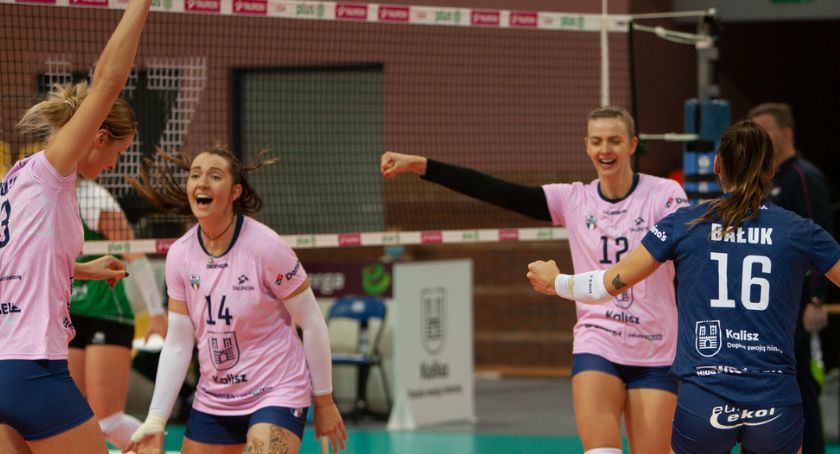 Zwycięstwo z Wrocławiem i debiut nastolatki