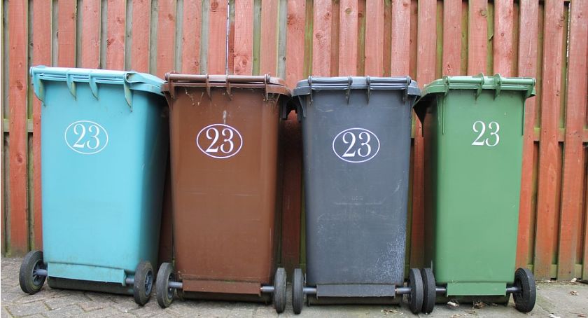 Zabrali z miejskiej kasy kolejne miliony złotych na śmieci. Końca wydatków nie widać.