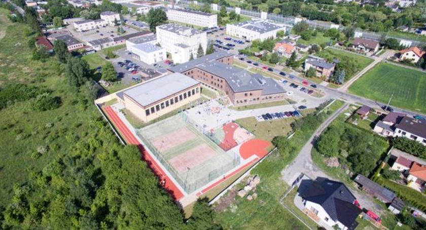 Jak wydawano miliony na kaliskie szkoły
