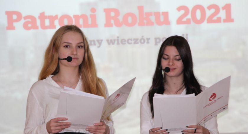 Norwid, Baczyński, Różewicz i Lem w „Złotej Szkole”