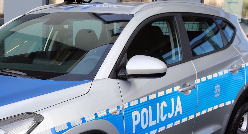Dwa samochody dachowały w podkaliskich gminach