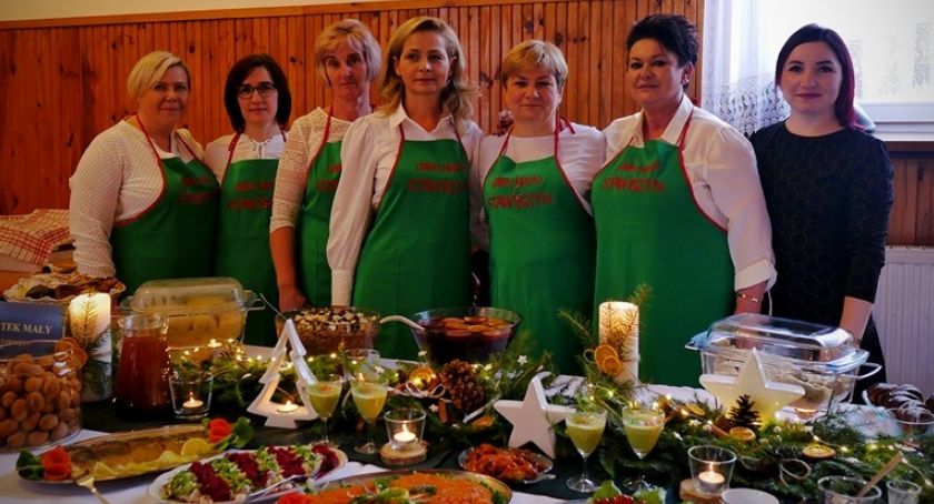 W Brzezinach przy wigilijnym stole. Powiat świętował i degustował. (ZDJĘCIA)