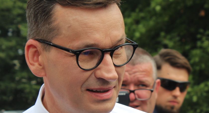 Chcą szczepionkowego przymusu! Ile warte są zapewnienia premiera