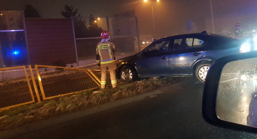 Po pijanemu wjechał w bariery na Szlaku Bursztynowym