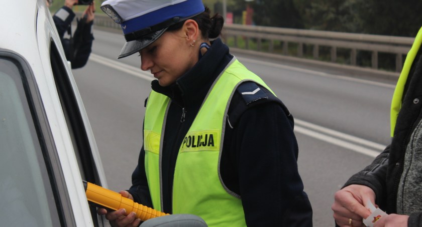 Policja stwarza zagrożenie epidemiczne?