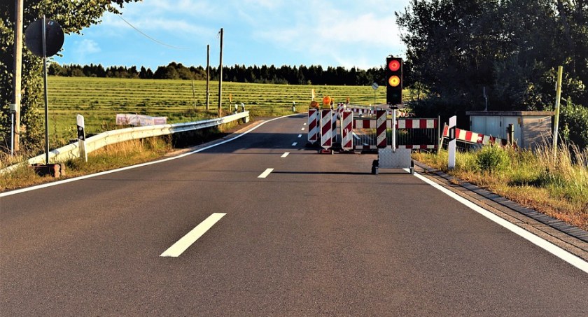 Będą budować nowe drogi w powiecie