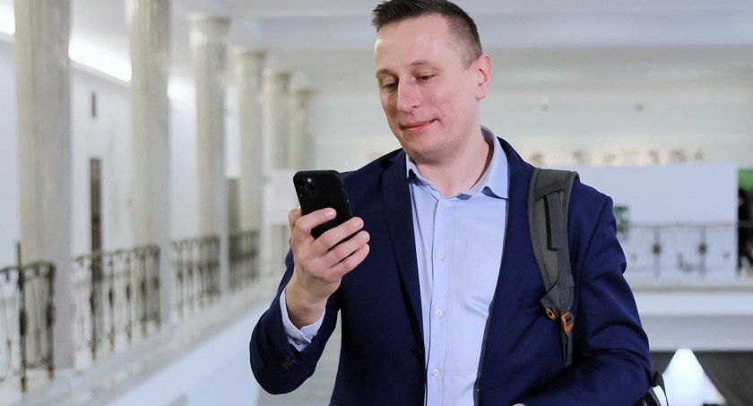 Prokuratura w Ostrowie Wlkp. wszczęła postępowanie w sprawie senatora Brejzy i systemu szpiegującego Pegasus