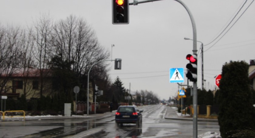 Niebezpieczna sygnalizacja świetlna w Jankowie Pierwszym