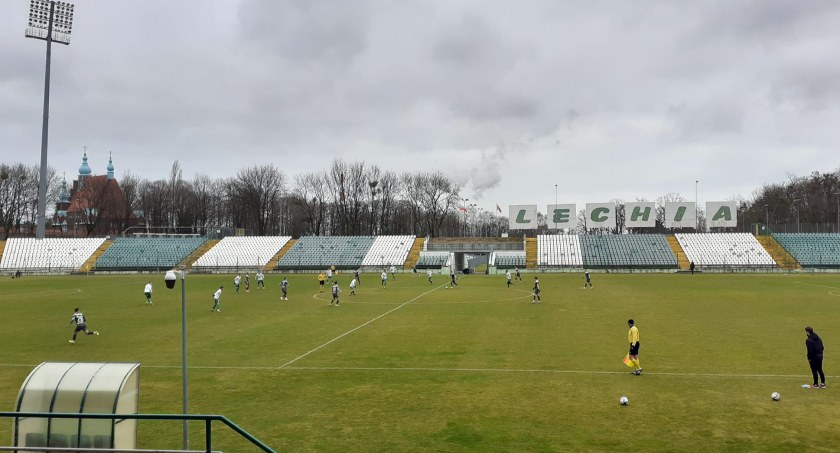 Nie dali się ekstraklasie. Remis KKS w sparingu z Lechią Gdańsk