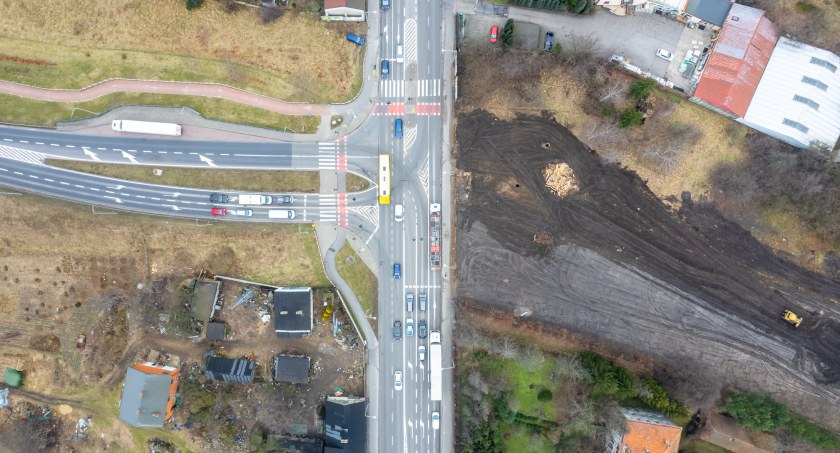 Chcą ekranów akustycznych. Protest mieszkańców ul. Moniuszki.
