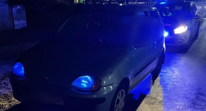 Podrasował Seicento. Stracił dowód rejestracyjny.