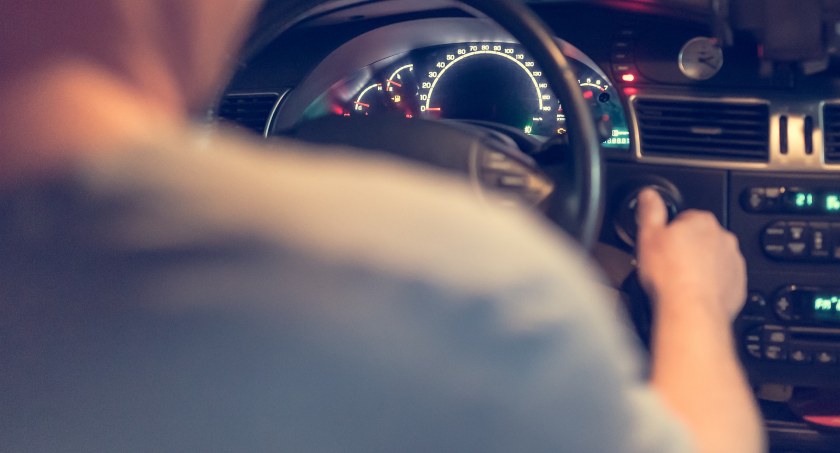16-latek za kierownicą audi. Pędził ponad setką w obszarze zabudowanym, bo „spieszył się na sprawdzian”