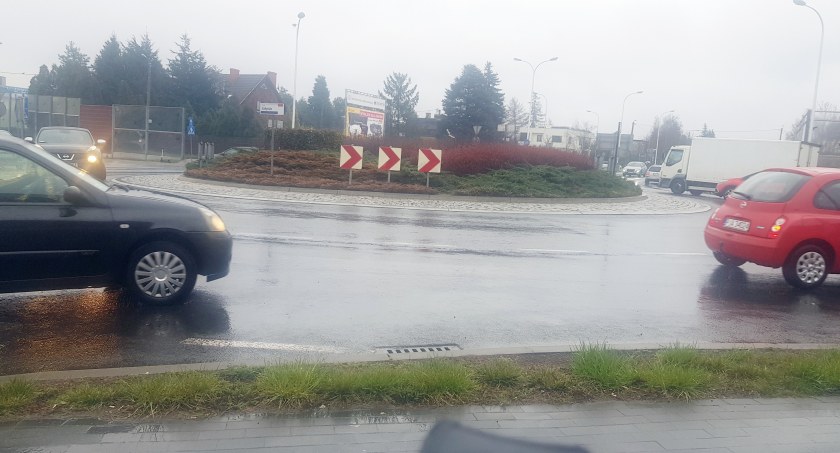 Dlaczego ronda są tak wysokie? 