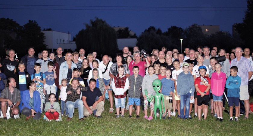 Dzień Astronautyki i wspólne obserwacje nieba na Polach Marsowych w Kaliszu