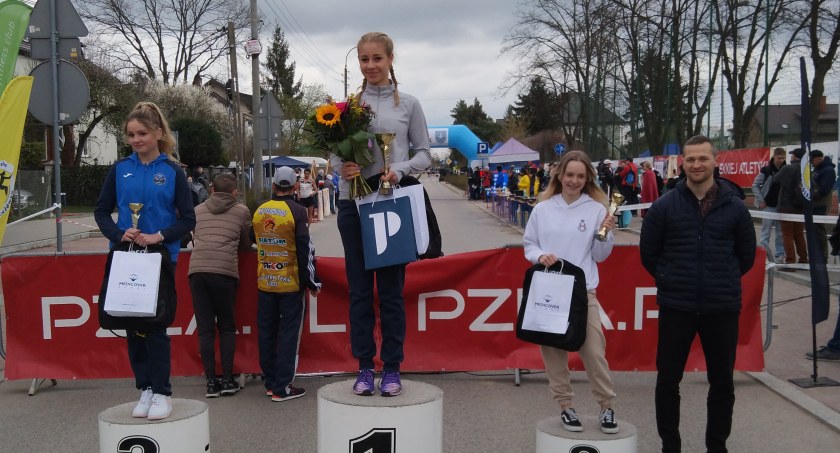 Podium dla kaliskich chodziarek