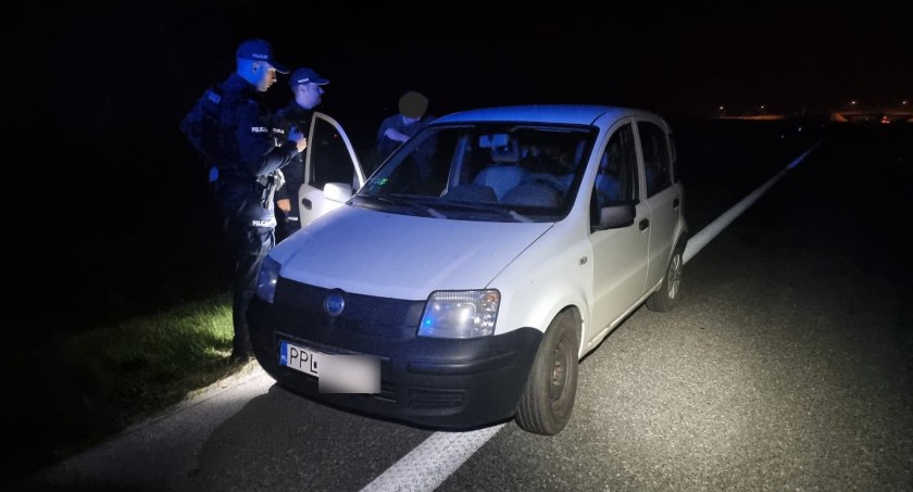 Nietrzeźwa 39-latka kierowała autem. Została zatrzymana dzięki czujności innego kierowcy 