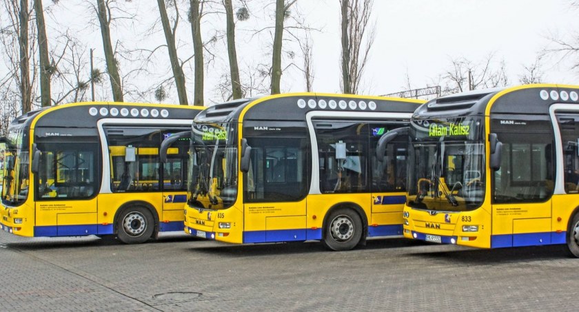 Kursy autobusów KLA w długi weekend