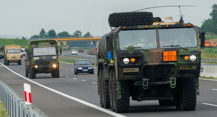 W maju wzmożony ruch pojazdów wojskowych na drogach całego kraju