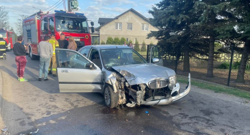 Pijany Gruzin roztrzaskał auto na płocie
