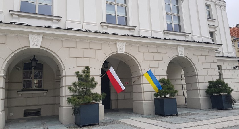 Miasto tłumaczy emisję obligacji