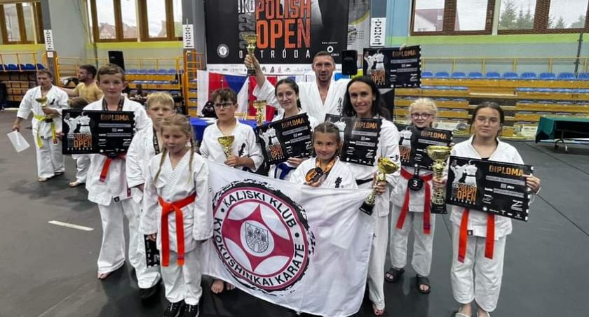10 medali zawodników Kaliskiego Klubu Karate Kyokushin