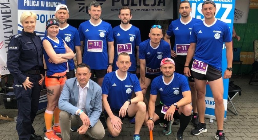 Policjanci w 24 godziny przebiegli 372 km