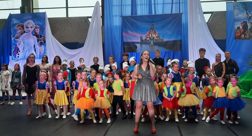 Fantastyczne widowisko w Liskowie – „Dziękuję Ci Mamo, że jestem”